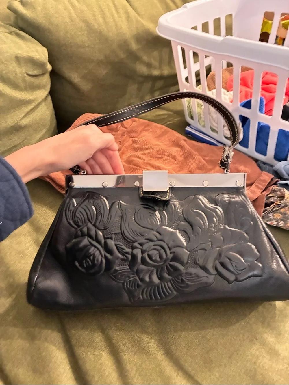VTG PATRICIA NASH Black Rose Tooled Leather Ferrara Framed Purse Satchel EUC!